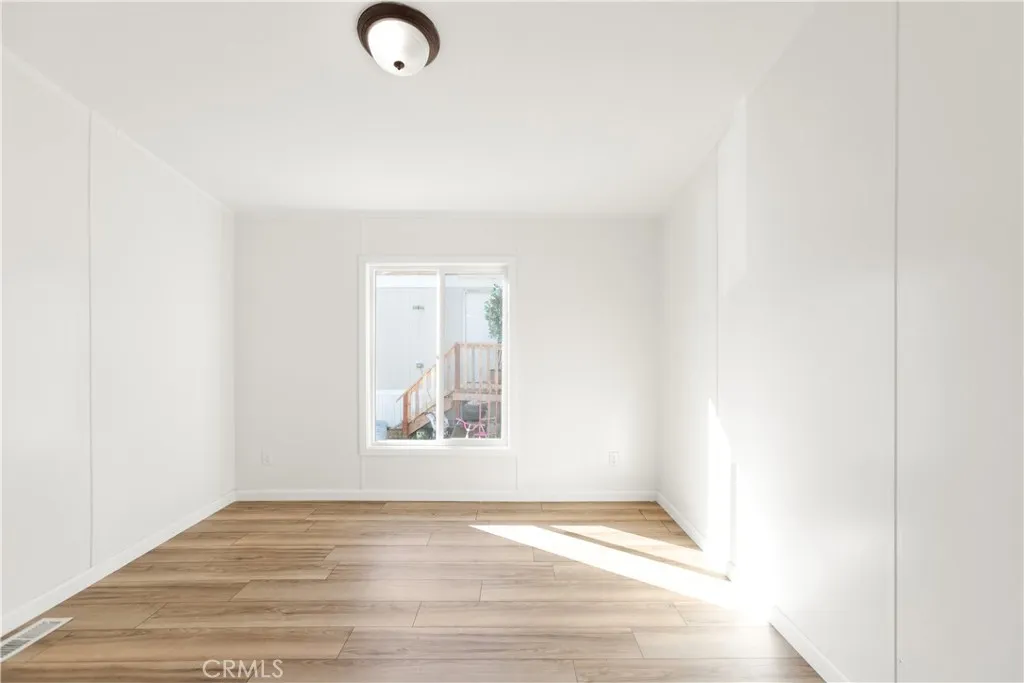 https://cdn.realtyfeed.com/cdn/127/306291420/b6e4e3ee751ed427067614c122679f91.webp