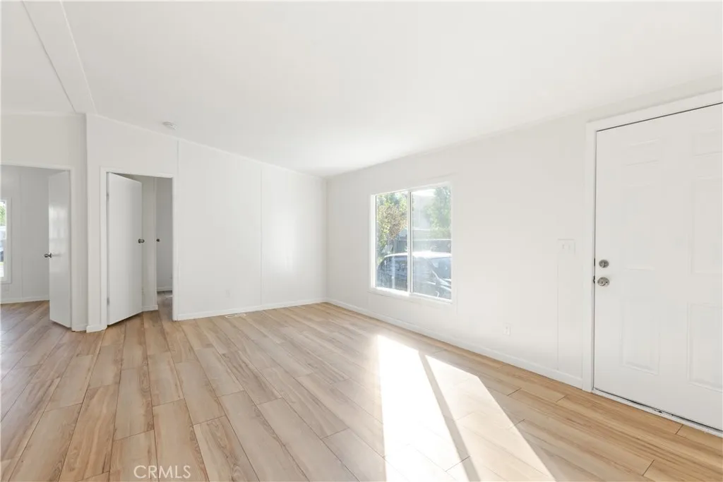 https://cdn.realtyfeed.com/cdn/127/306291420/eb82f61d0f308142eed5304a7dc2c757.webp