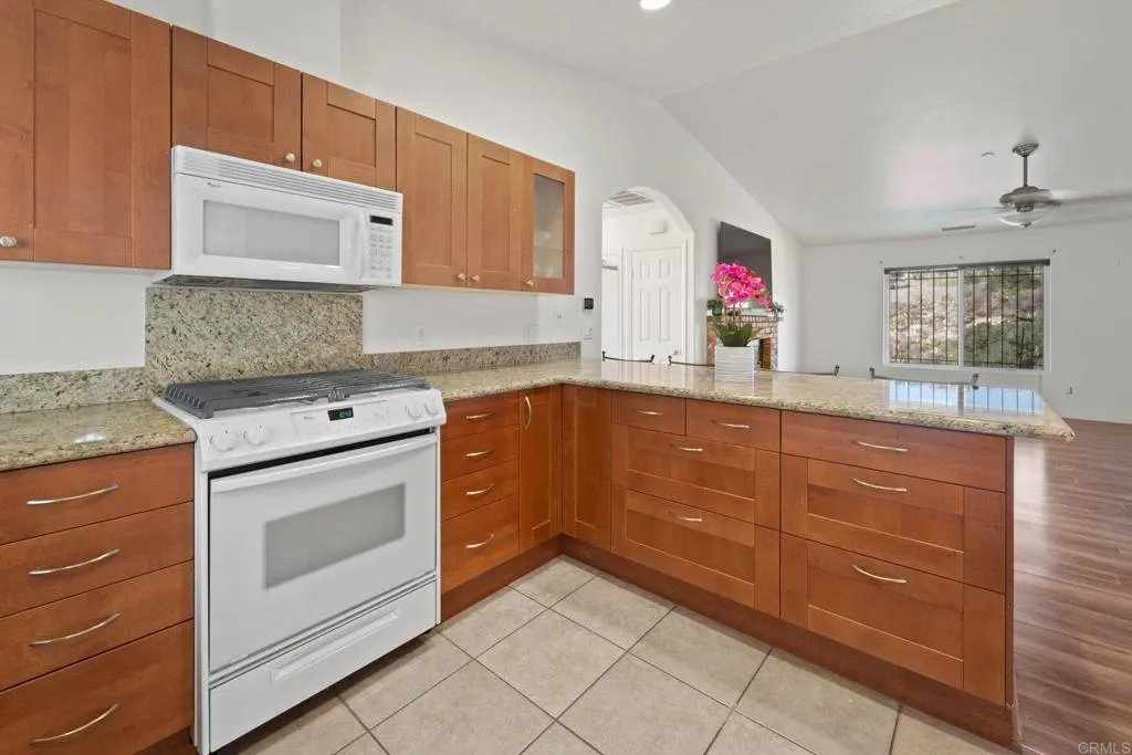 https://cdn.realtyfeed.com/cdn/127/306293829/d63898023aa0ba7aea38f4ed28085780.webp