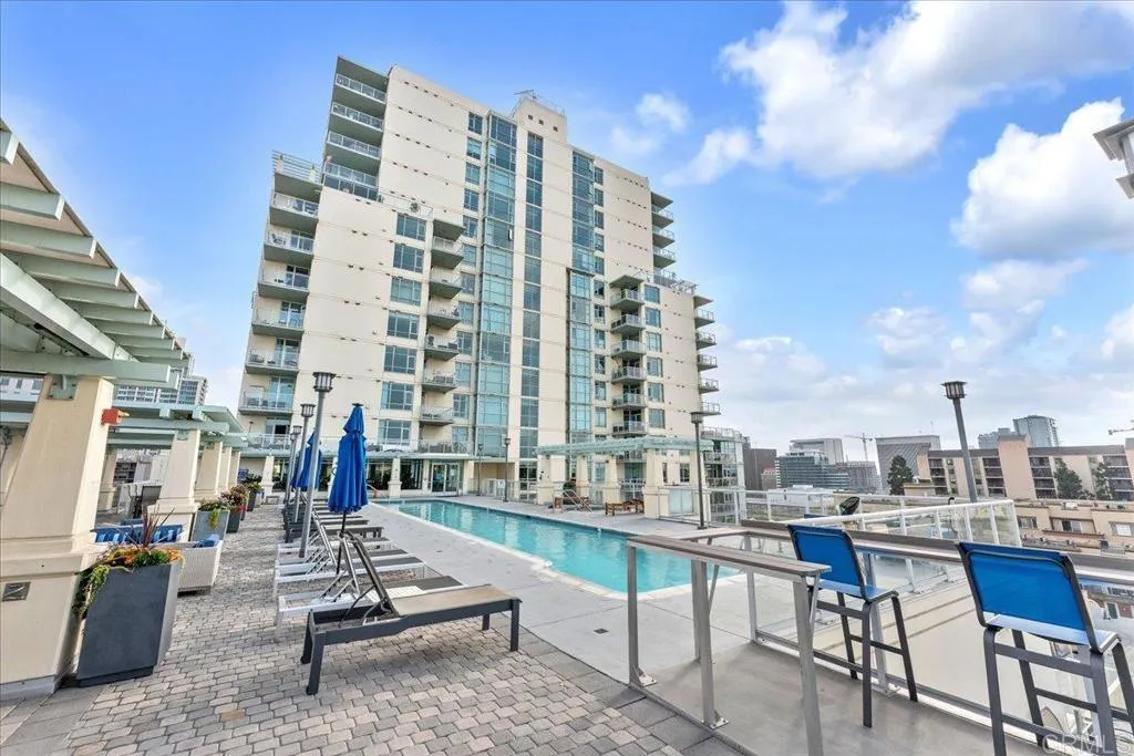 https://cdn.realtyfeed.com/cdn/127/306294026/16a45ec97182be55913e16279aae9880.webp