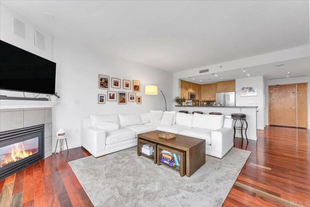 https://cdn.realtyfeed.com/cdn/127/306294026/63238b77393ef25adaec0e992215fa4d.webp