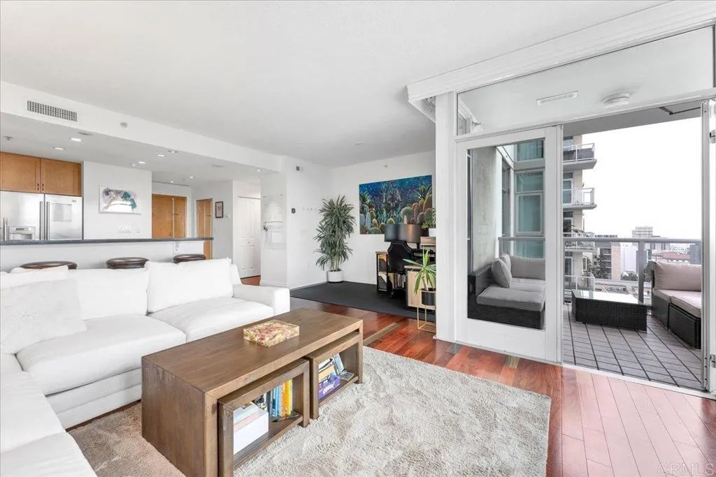 https://cdn.realtyfeed.com/cdn/127/306294026/aa28197884ab2a215008bbb23f37a682.webp