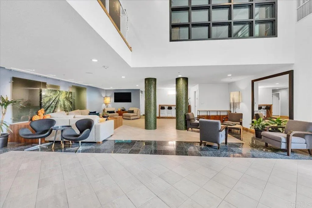 https://cdn.realtyfeed.com/cdn/127/306294026/d9f6e5f77de29b367afb9304a90406d7.webp