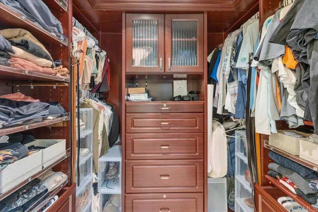 https://cdn.realtyfeed.com/cdn/127/306294026/ee7a5facd5bc86879cefd2b52ce6b945.webp