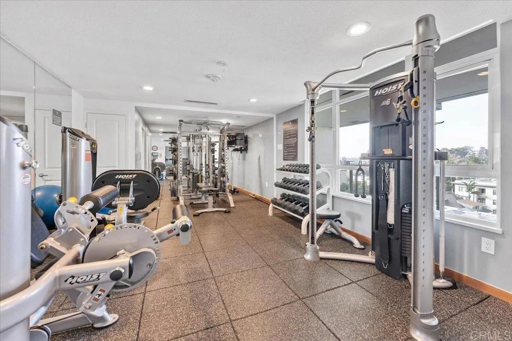 https://cdn.realtyfeed.com/cdn/127/306294026/fe2e44a997355b445cd383124386d84a.webp