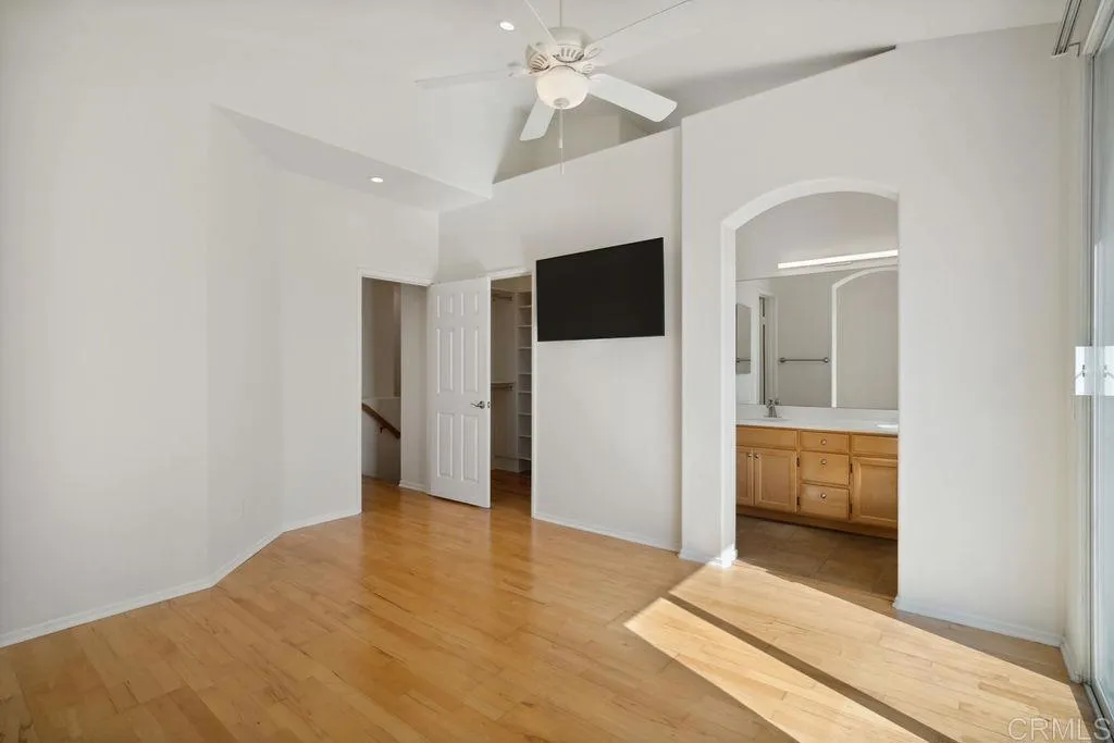 https://cdn.realtyfeed.com/cdn/127/306295157/9d732d32fd68ac4ff6ee08222d0dbd6f.webp