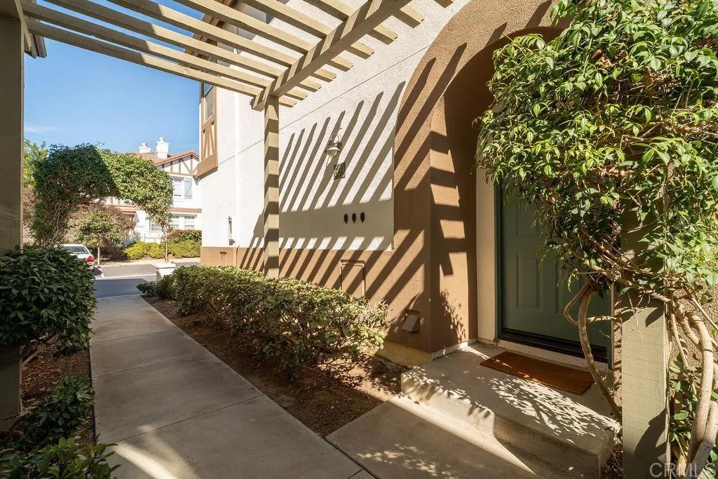 https://cdn.realtyfeed.com/cdn/127/306295157/ba63b29239f6dcbc20146b24ac94f253.webp