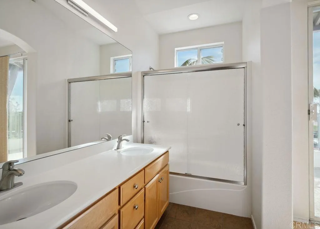 https://cdn.realtyfeed.com/cdn/127/306295157/ec9083feaeacb4317740c900e78dbada.webp