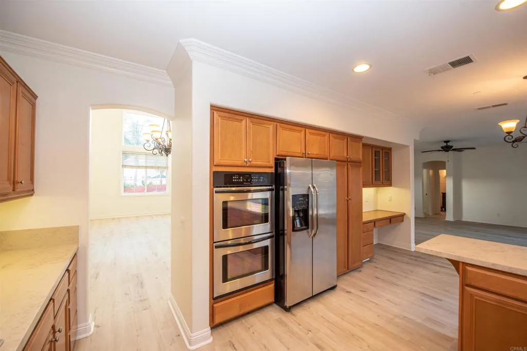 https://cdn.realtyfeed.com/cdn/127/306295632/1cd218ae9935278597fcba72c9a126e0.webp