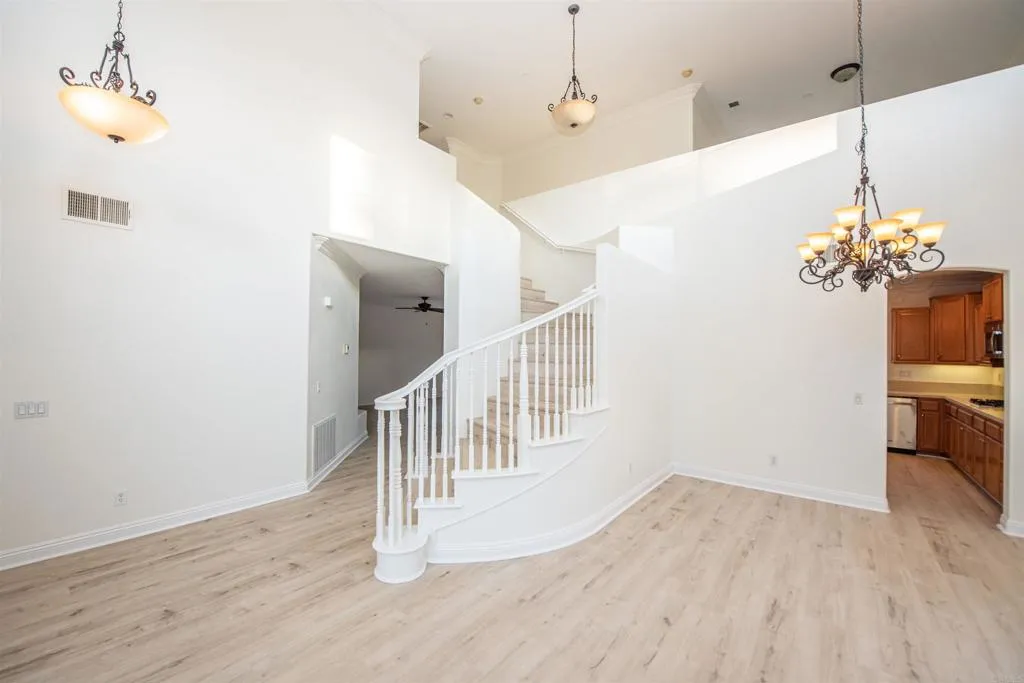 https://cdn.realtyfeed.com/cdn/127/306295632/a3402a9c336d02e7973144104a965f40.webp