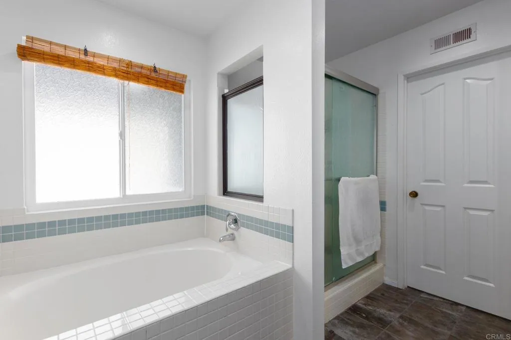 https://cdn.realtyfeed.com/cdn/127/306295654/d6853d68385675a60b828a793cb9be41.webp