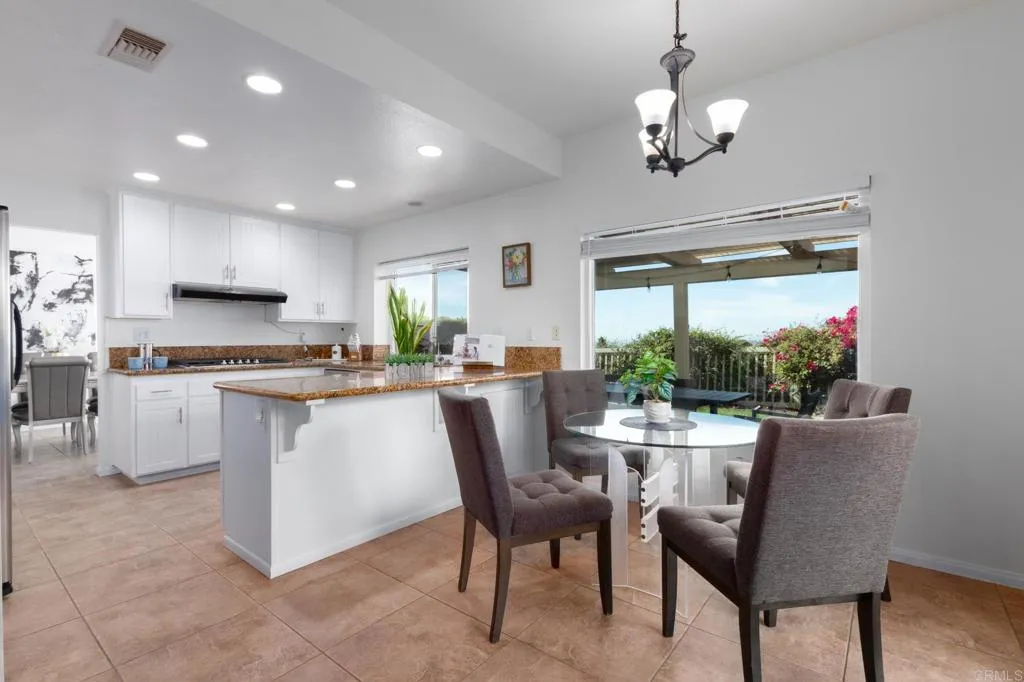 https://cdn.realtyfeed.com/cdn/127/306295654/f2fec9529cfe1b50d4e34004511d279f.webp