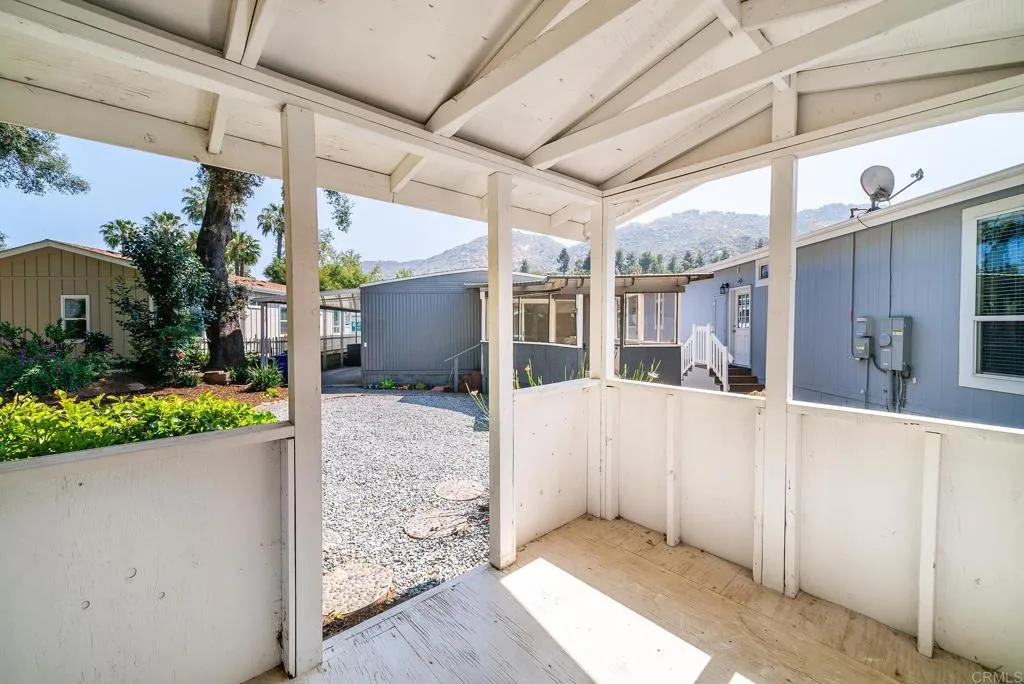 https://cdn.realtyfeed.com/cdn/127/306295871/39da6e3058426d4b8e18fe7a1a8dca88.webp