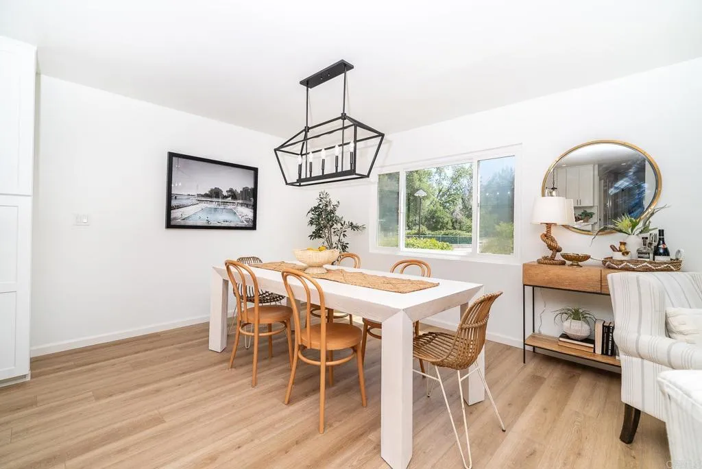 https://cdn.realtyfeed.com/cdn/127/306295871/6c74feb7a69a2a2b3c27979a6973a1d2.webp