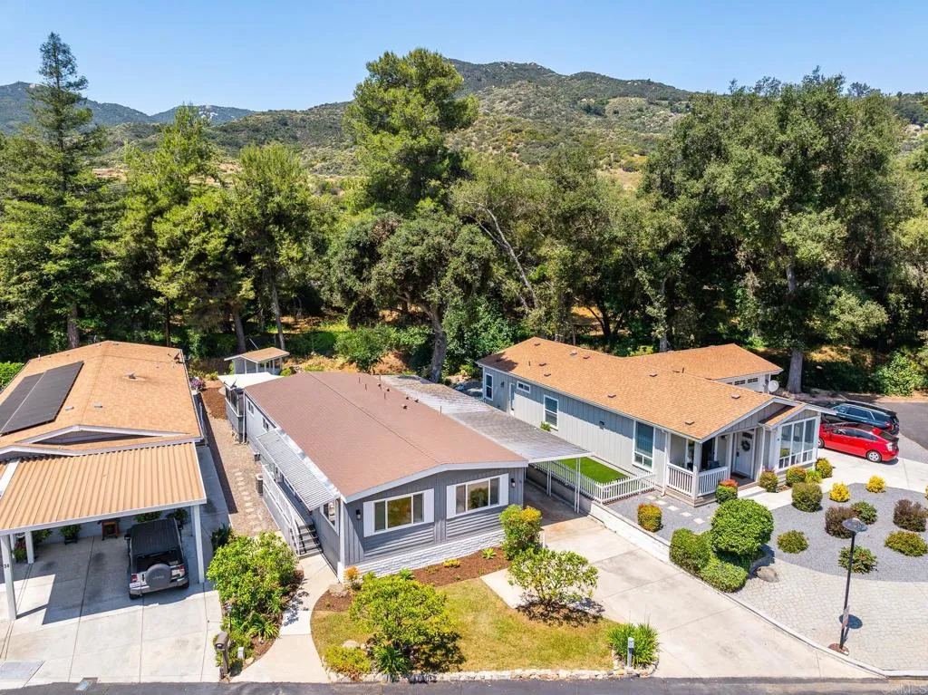 https://cdn.realtyfeed.com/cdn/127/306295871/f371a1e15ba0b72d0bb7a7df0aba9525.webp