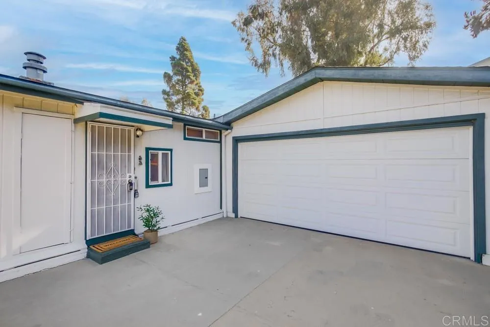https://cdn.realtyfeed.com/cdn/127/306296881/d408cbd3044ad980000a80abc2d12b97.webp