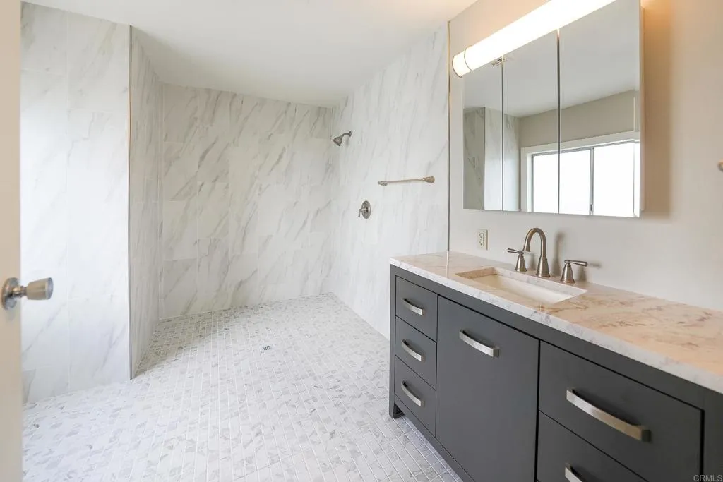 https://cdn.realtyfeed.com/cdn/127/306296936/a0064987f5c871322b7fe8918b44a878.webp