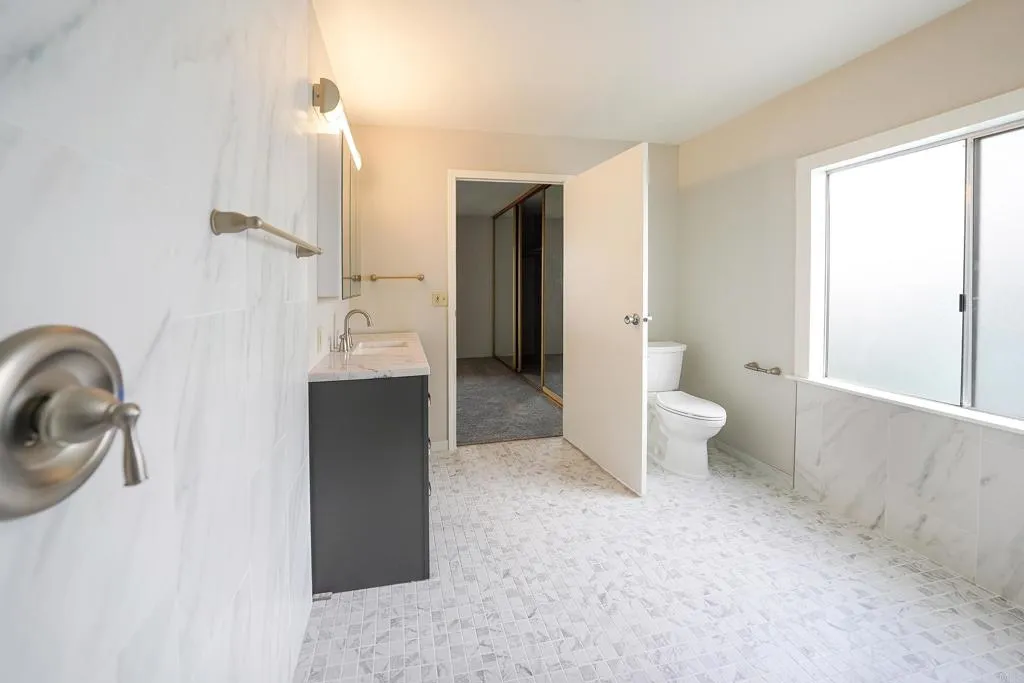 https://cdn.realtyfeed.com/cdn/127/306296936/a644a729aa2dbe09a1f9f7c20c0a2d26.webp