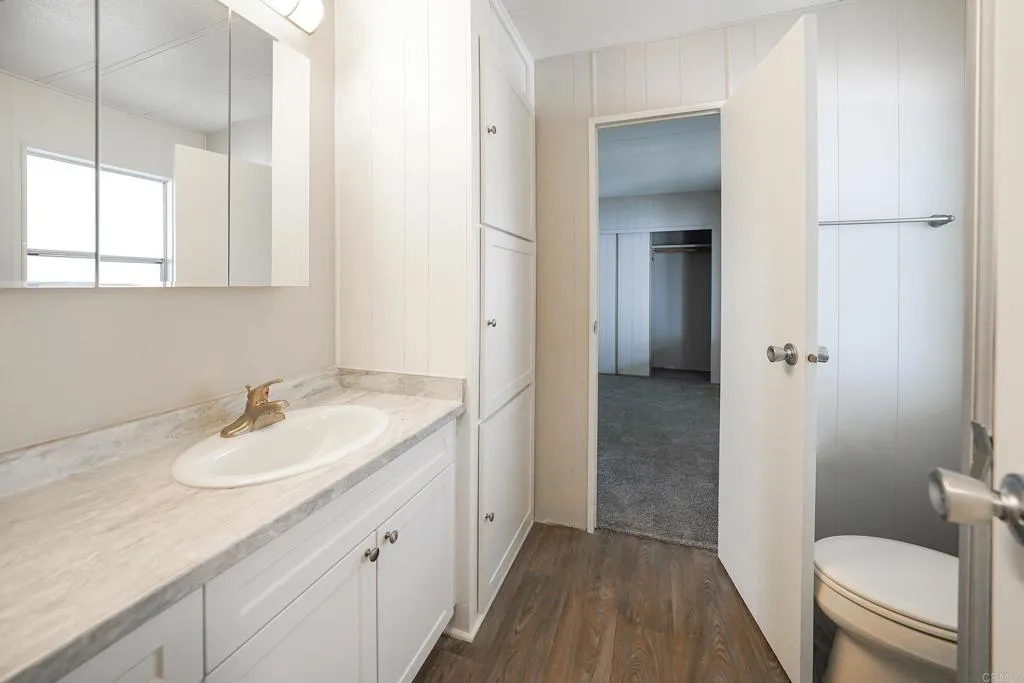 https://cdn.realtyfeed.com/cdn/127/306296936/de214be6e8a16d16eae856ec16295c62.webp