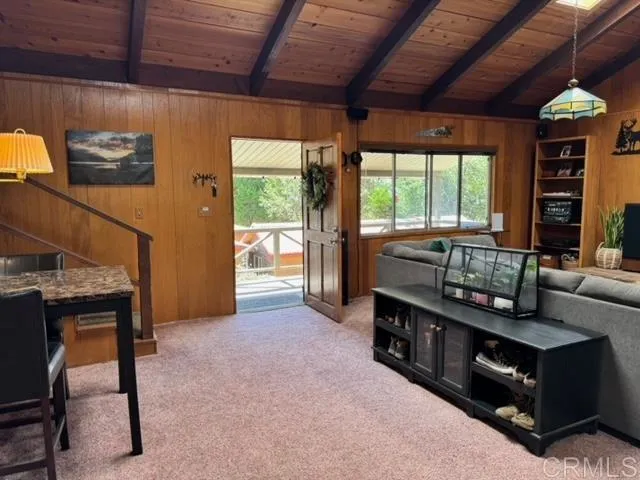 https://cdn.realtyfeed.com/cdn/127/306296996/1b5d9ecfa23ac56d6ee3cbbab30e22cd.webp