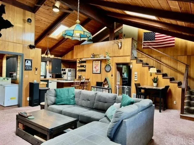 https://cdn.realtyfeed.com/cdn/127/306296996/1f8cdd3a2ff6fb442e208ecaa55bbc8d.webp