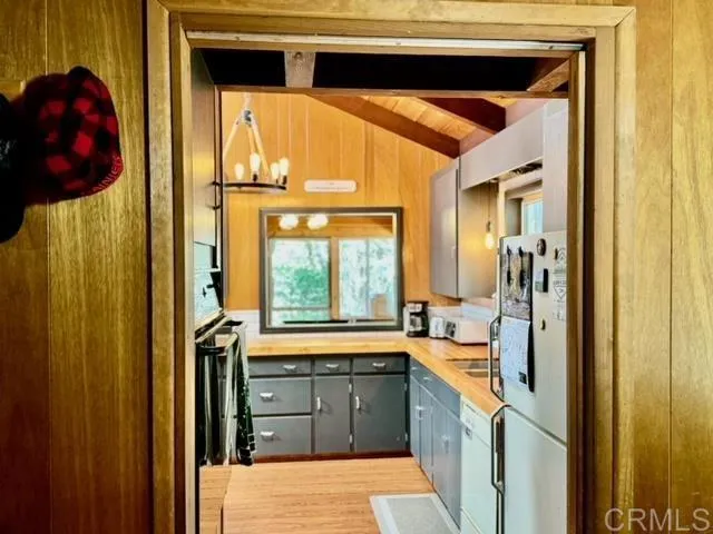 https://cdn.realtyfeed.com/cdn/127/306296996/3ec423d45102a469a4b9e4d80f0a16f1.webp