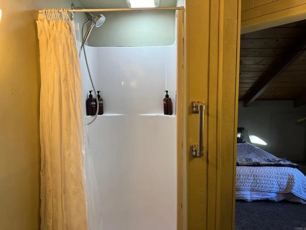 https://cdn.realtyfeed.com/cdn/127/306296996/7cc010b18cfe4ff595448b0ac21e471e.webp