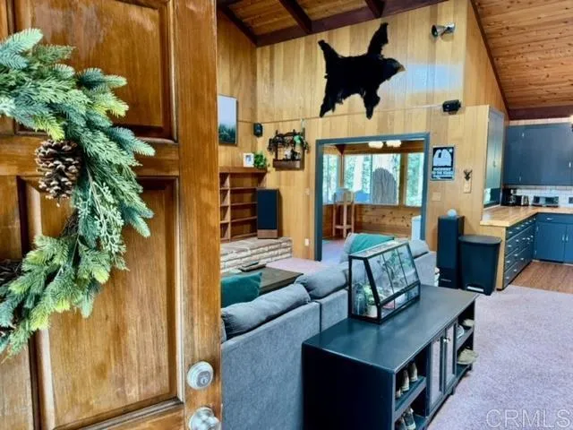 https://cdn.realtyfeed.com/cdn/127/306296996/8365d88d933ea3338f82350df5748375.webp