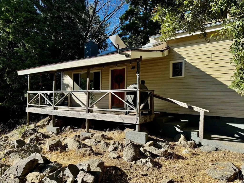 https://cdn.realtyfeed.com/cdn/127/306296996/95ecc8bf0897b715b415db2b6e52552d.webp