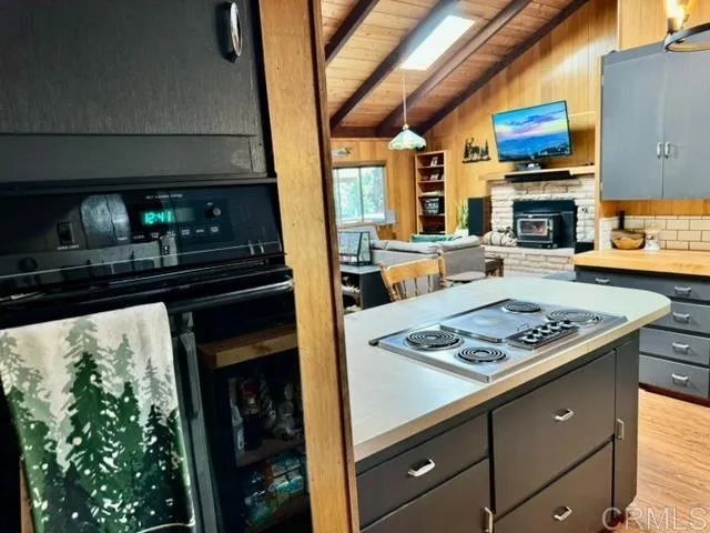 https://cdn.realtyfeed.com/cdn/127/306296996/9bc17a9143f1ffa29e685cdd0b4ff0b0.webp