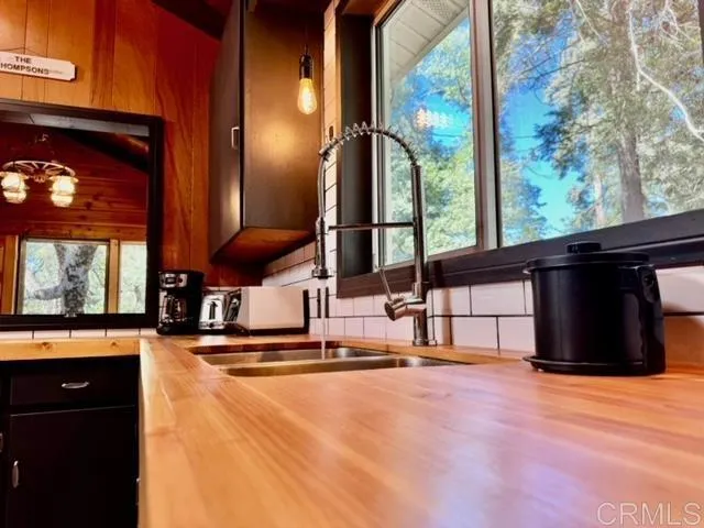 https://cdn.realtyfeed.com/cdn/127/306296996/b2fad4384e93b36fef5ee74d4a6ef638.webp