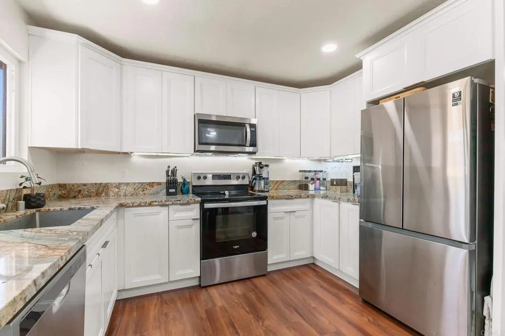 MLS: PTP2406675 Condo For Sale