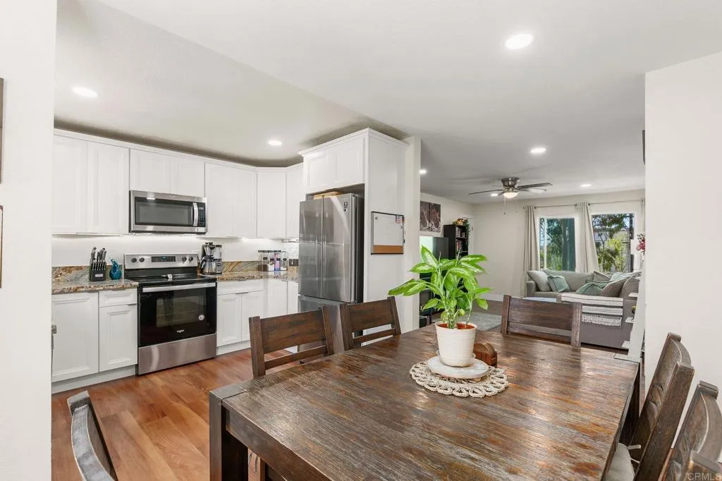 Photo #3: PTP2406675 Listing 