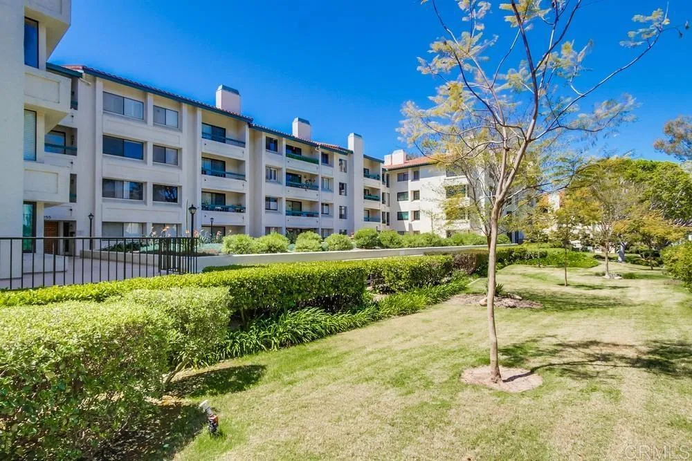 https://cdn.realtyfeed.com/cdn/127/306299128/3ea38a95f30ddf10d470cfec8e809ae8.webp