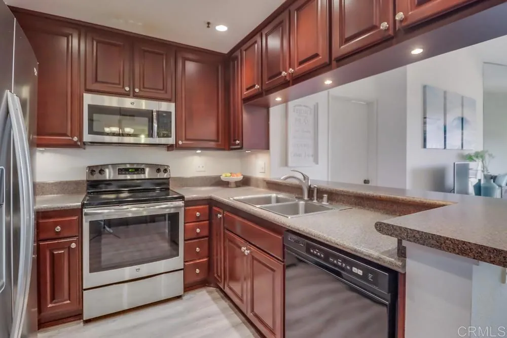 https://cdn.realtyfeed.com/cdn/127/306299128/63af45123fcad49402dab36ec6d1d93f.webp