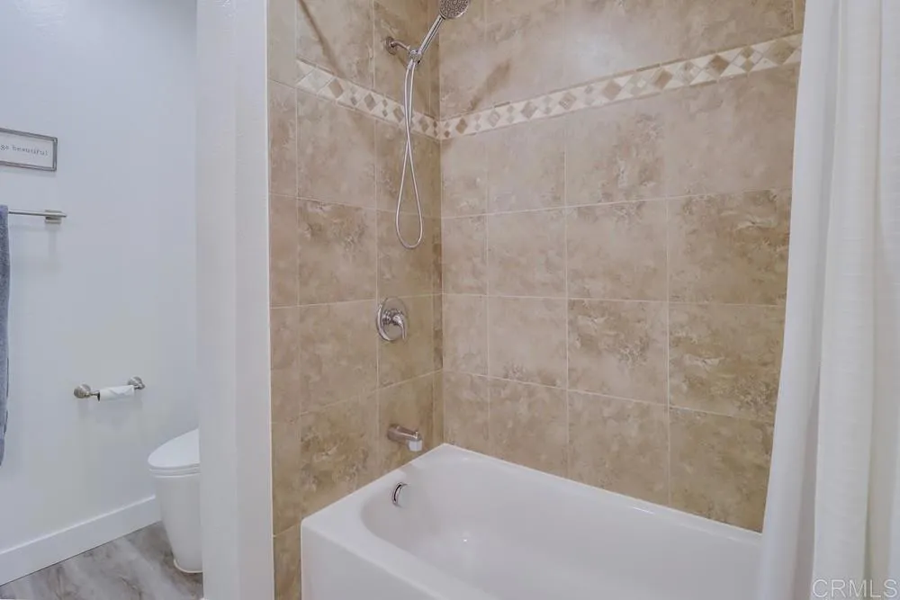 https://cdn.realtyfeed.com/cdn/127/306299128/896cd4f1e31b4868bea3ef8f8c6c4cee.webp