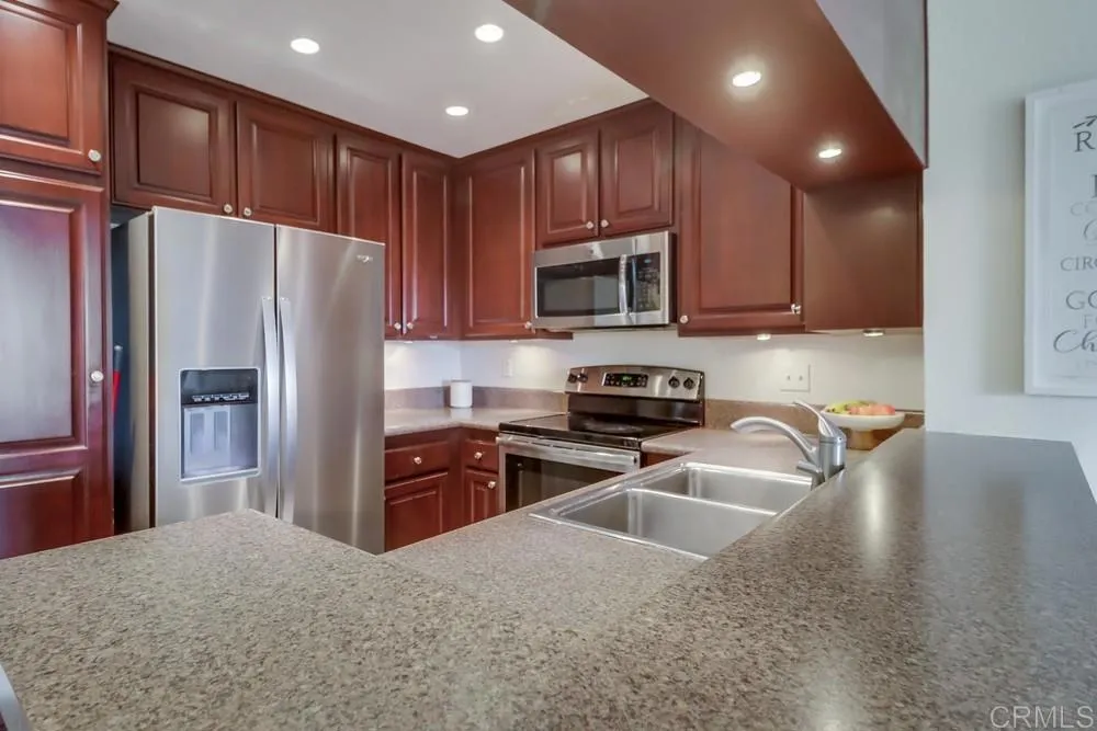 https://cdn.realtyfeed.com/cdn/127/306299128/b93102a9d91695049ab02956c792b5f1.webp