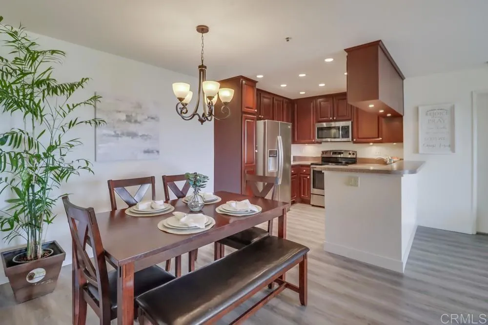 https://cdn.realtyfeed.com/cdn/127/306299128/d5e346fc6eb98ea66bf046f20330fdb1.webp