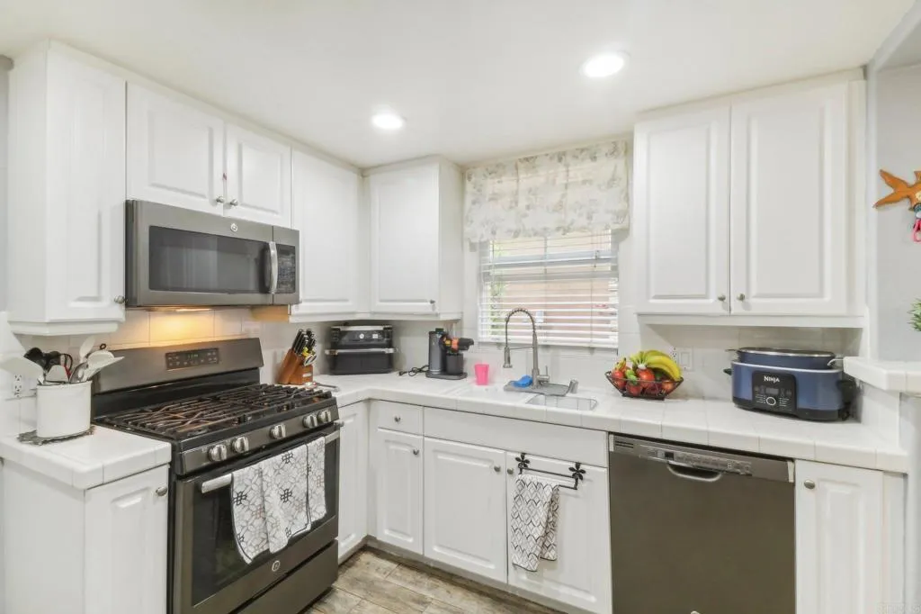 https://cdn.realtyfeed.com/cdn/127/306299129/0b22d972c4a3cc6e26ec738a0c3f7ed7.webp