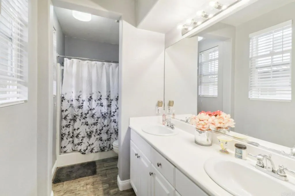 https://cdn.realtyfeed.com/cdn/127/306299129/5bd768c827d9e0ca141d536e91afb0f6.webp