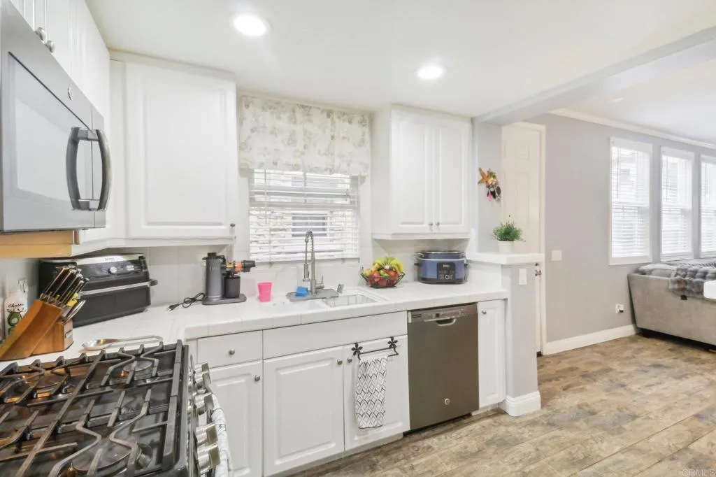 https://cdn.realtyfeed.com/cdn/127/306299129/8fea872d11ccc66cf27c2f3f687c7ac9.webp