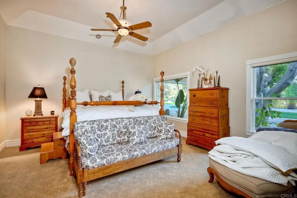 https://cdn.realtyfeed.com/cdn/127/306299696/08ad645c1fd9e6ec43314a9b33c2c882.webp