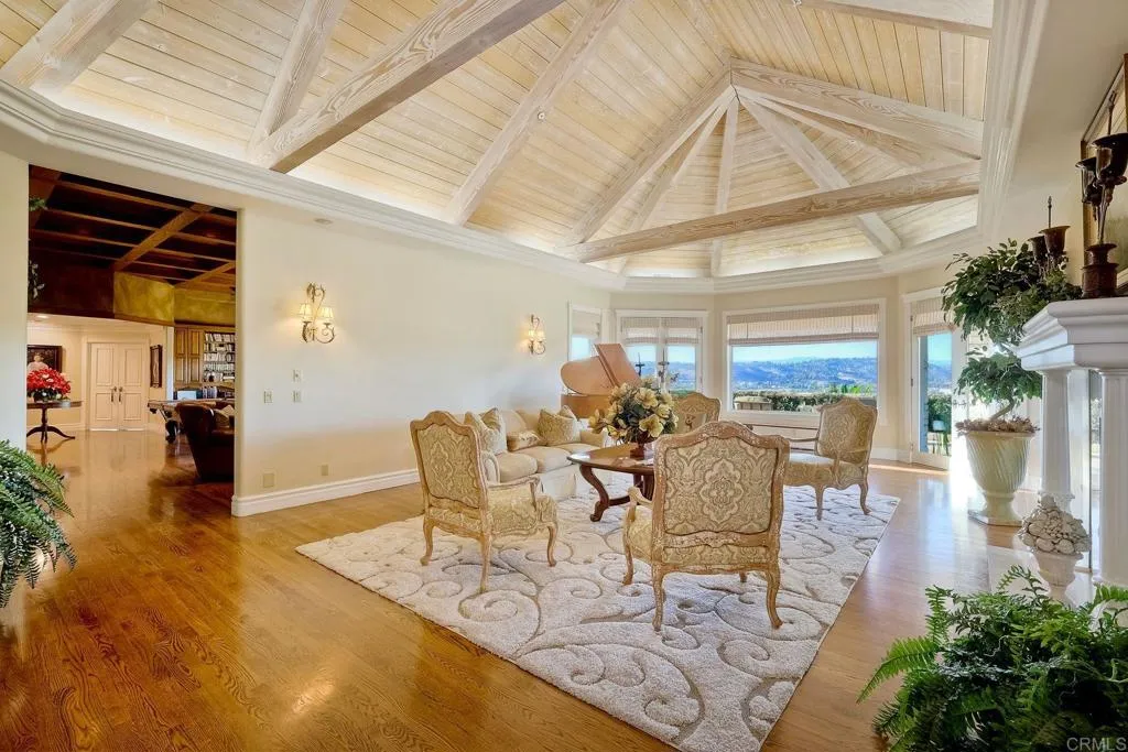 https://cdn.realtyfeed.com/cdn/127/306299696/9adf131c8a034f4e3c5d0d7e1e13918f.webp