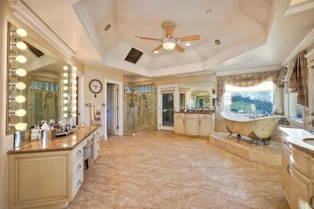 https://cdn.realtyfeed.com/cdn/127/306299696/a7ea5c2035662a2fefeae5cf533023a0.webp