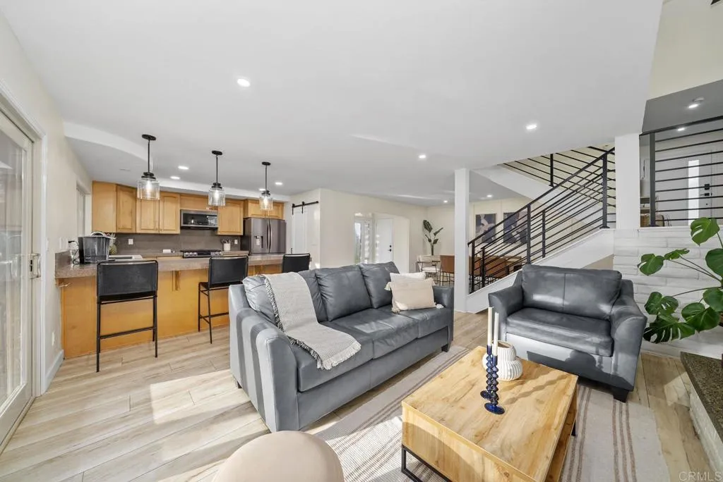 https://cdn.realtyfeed.com/cdn/127/306299820/55b389fe8ba180e4a5c40daafc446f9c.webp