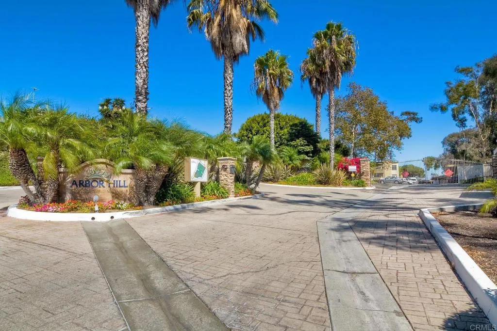 https://cdn.realtyfeed.com/cdn/127/306300027/b060facc863f34f457529076e42bb5fd.webp