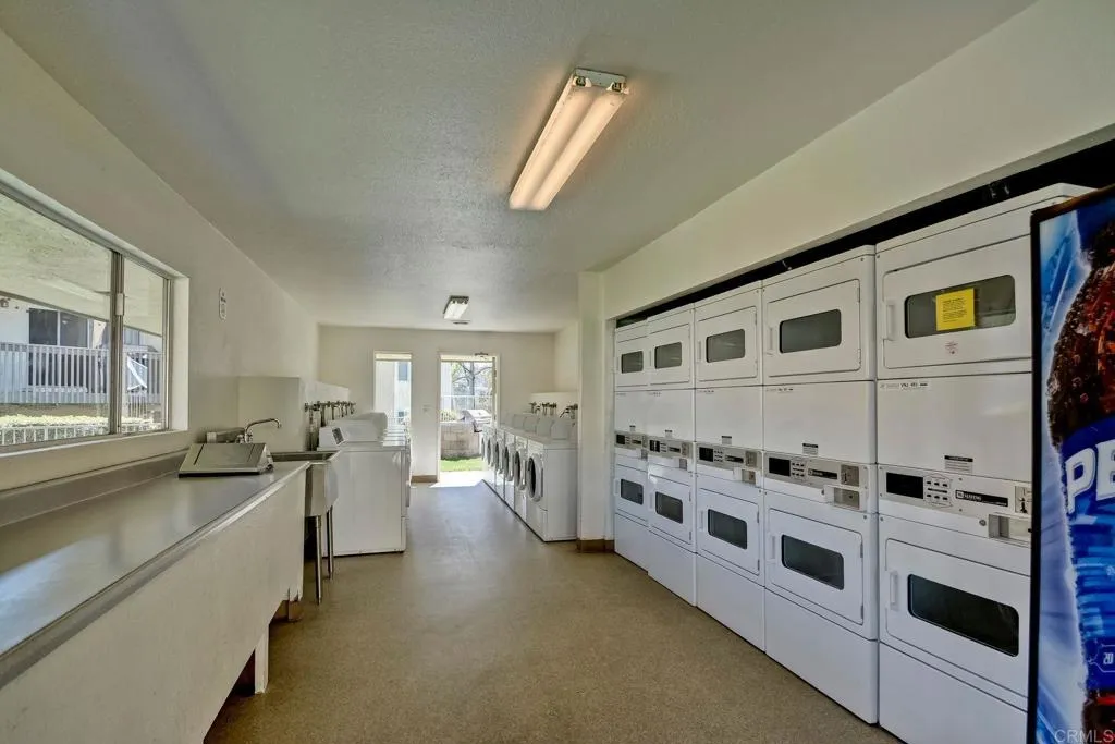 https://cdn.realtyfeed.com/cdn/127/306300027/b363ba8c1f48a7f8178b85224a8ba684.webp