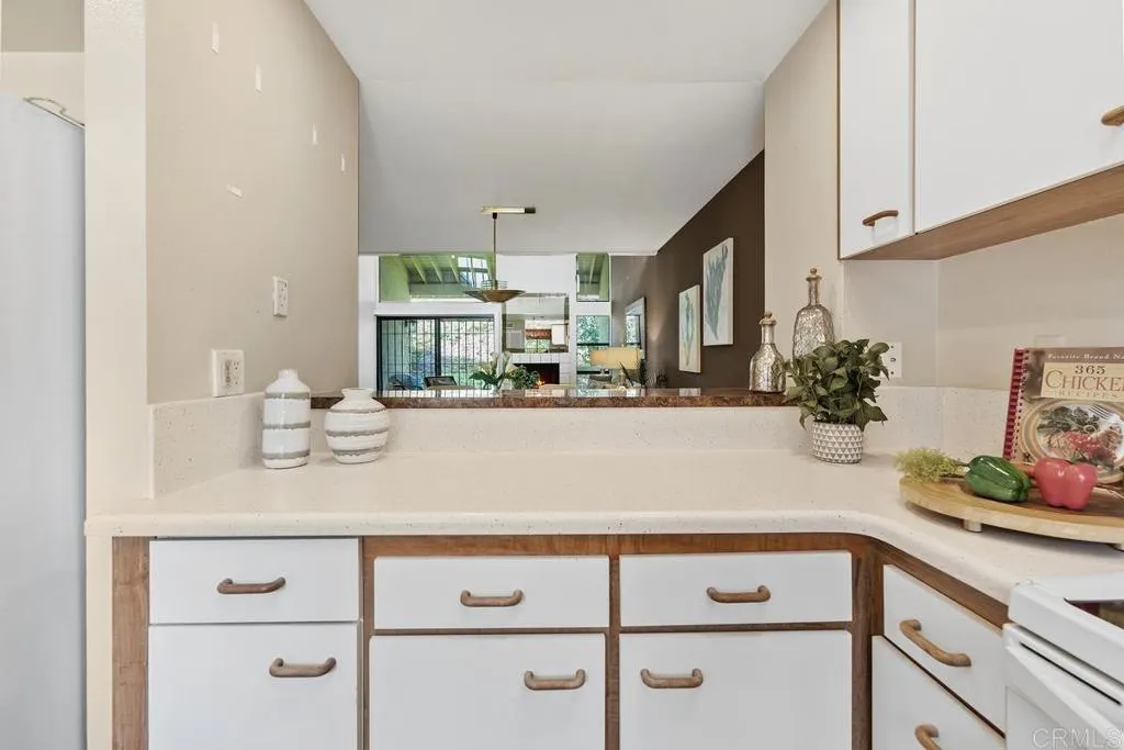https://cdn.realtyfeed.com/cdn/127/306300062/d9b9445cd35ec7eb723130a11fa77291.webp