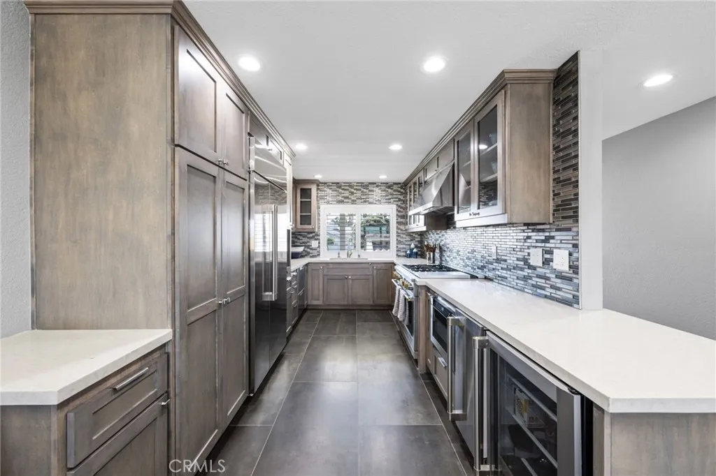 Photo #9: SW24226003 Listing: Photo #9