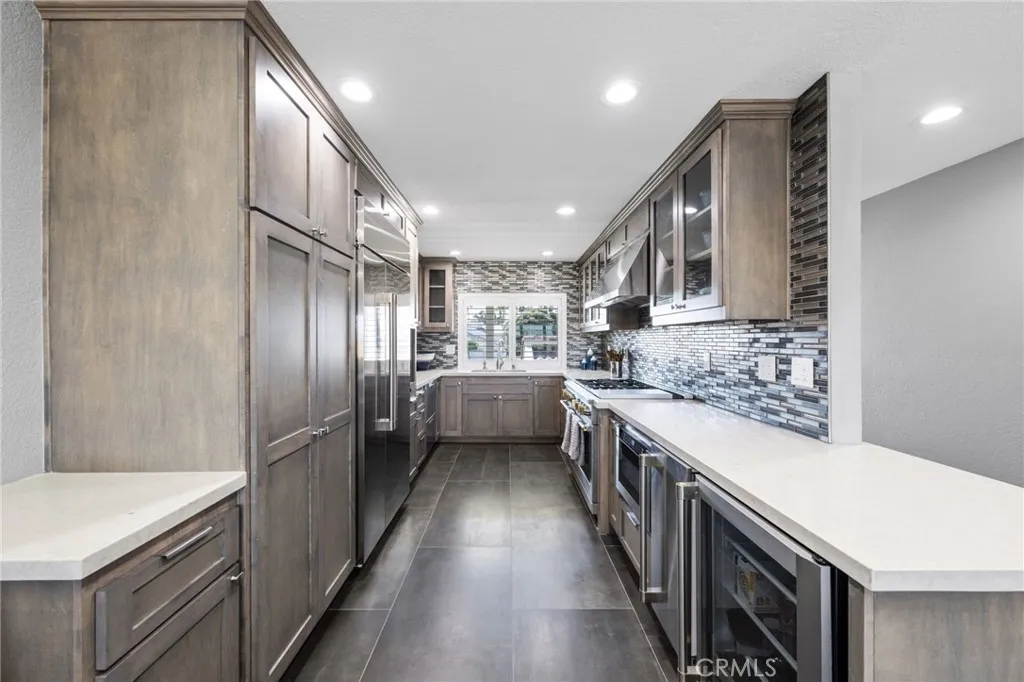 https://cdn.realtyfeed.com/cdn/127/306300665/543822fed7989478cb71a758db2e607a.webp